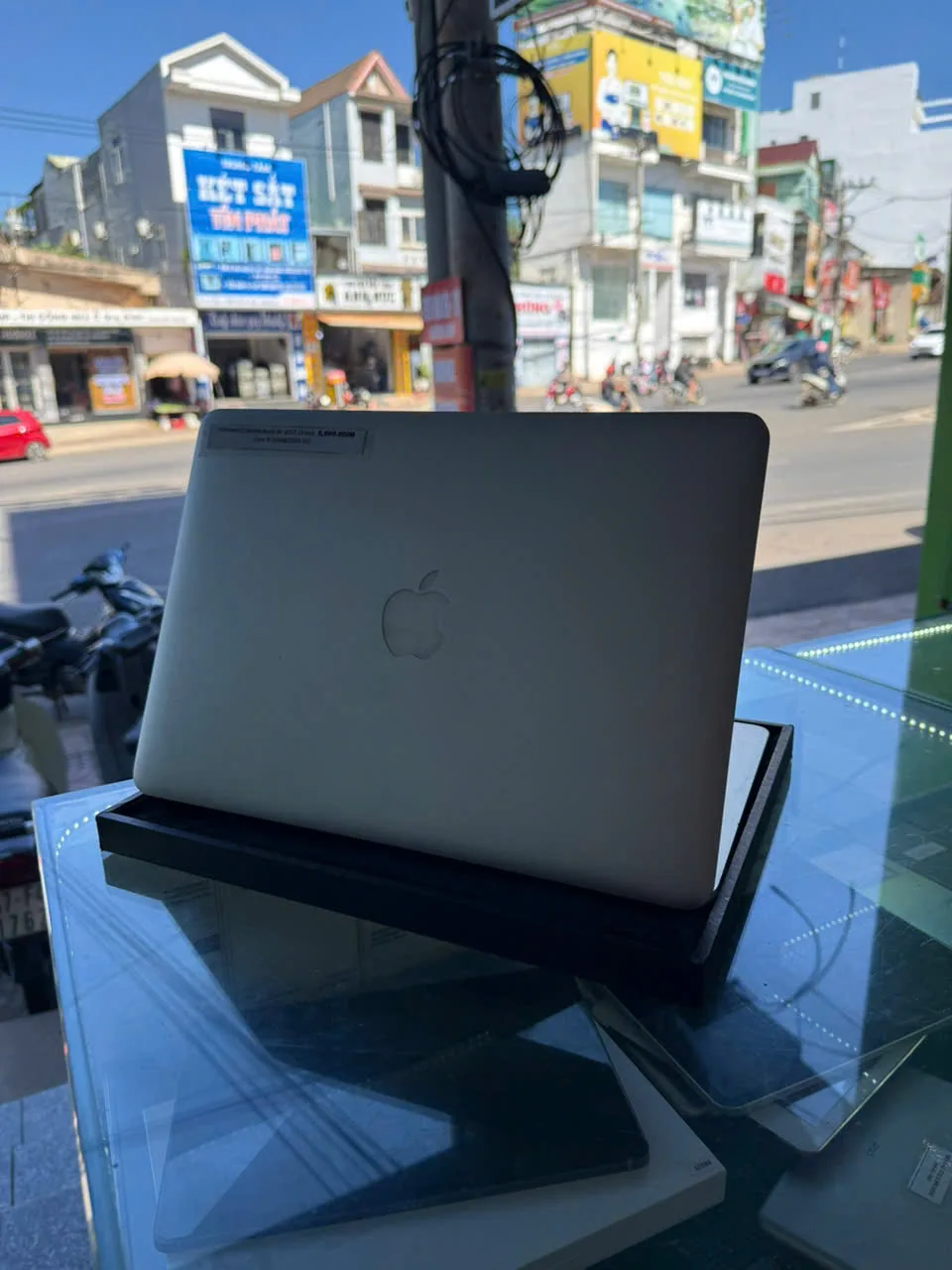 MacBook Air 2017 | Core i5 | RAM 8GB | SSD 256GB | 13.3 inch | Pin 54Wh