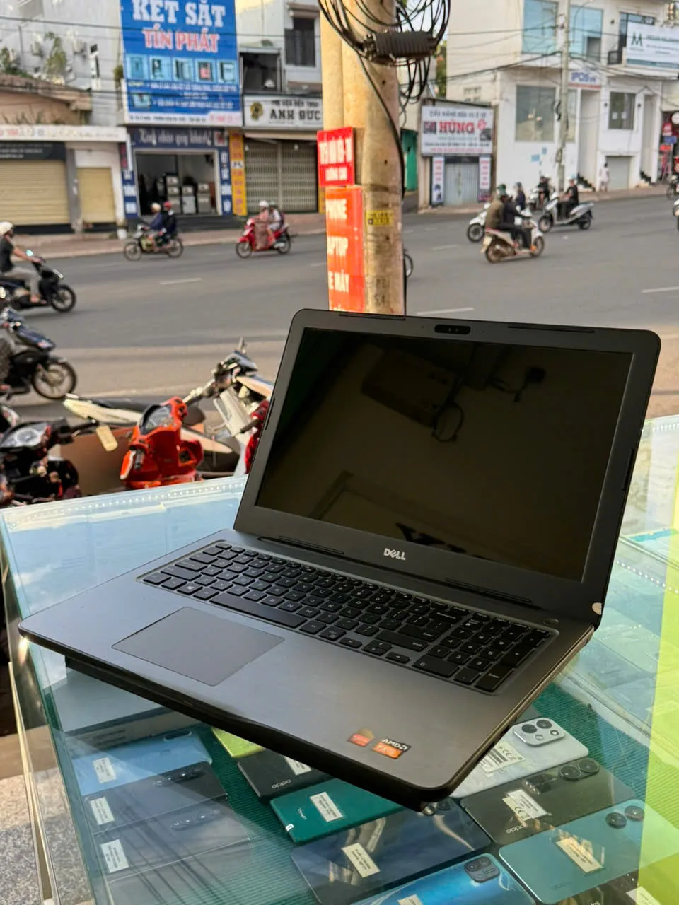 Dell Inspiron 5565 | Radeon R7 | RAM 8GB | SSD 256GB | 15.6 inch — ảnh 2