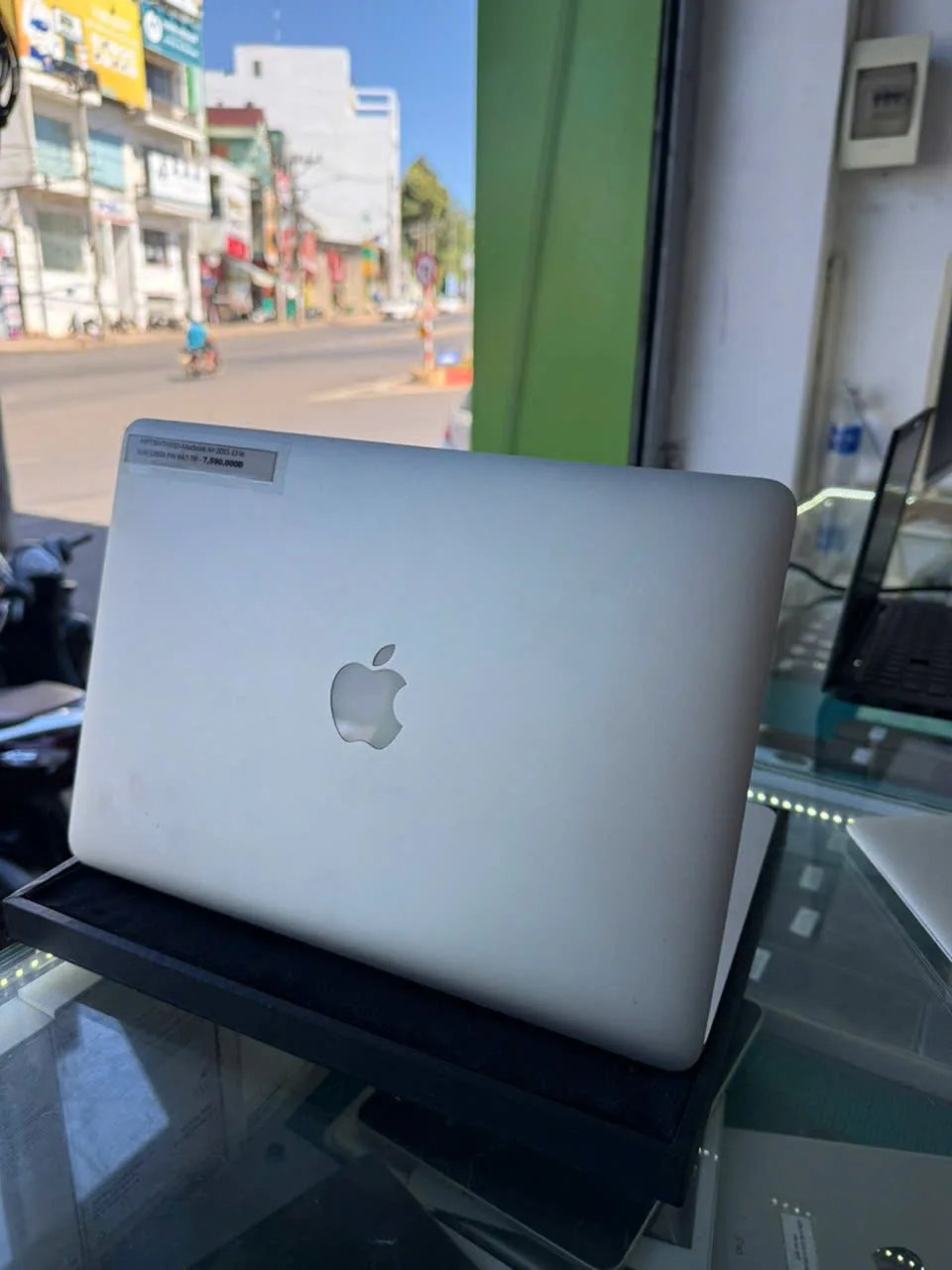 MacBook Air 2015 | Core i5 | RAM 8GB | SSD 128GB | 13.3 inch