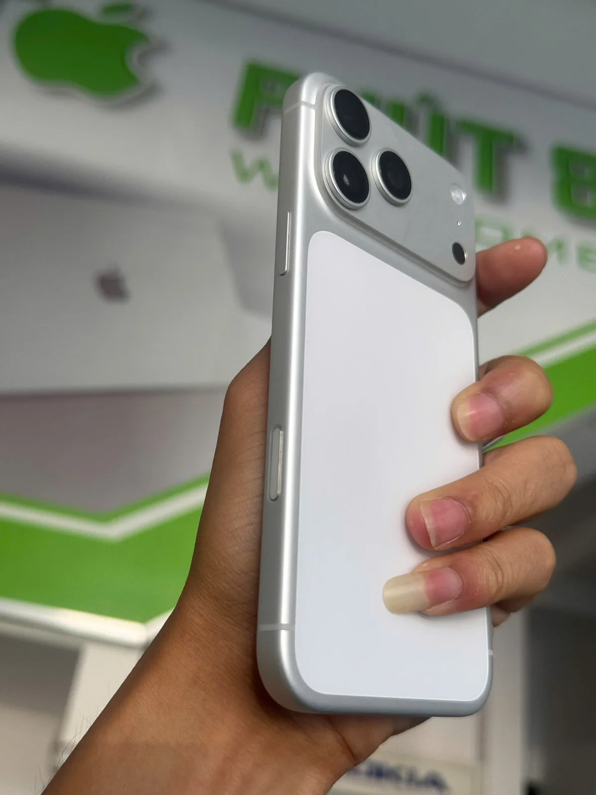 IPHONE 17 PRO MAX — ảnh 3