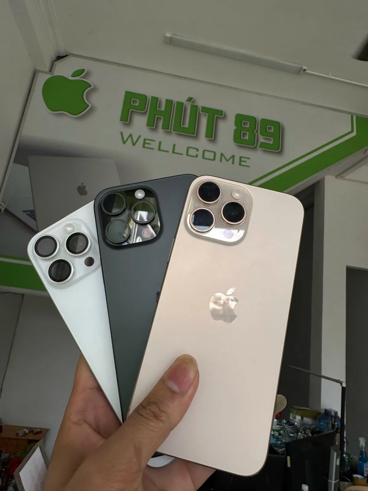 IPHONE 16 PRO MAX
