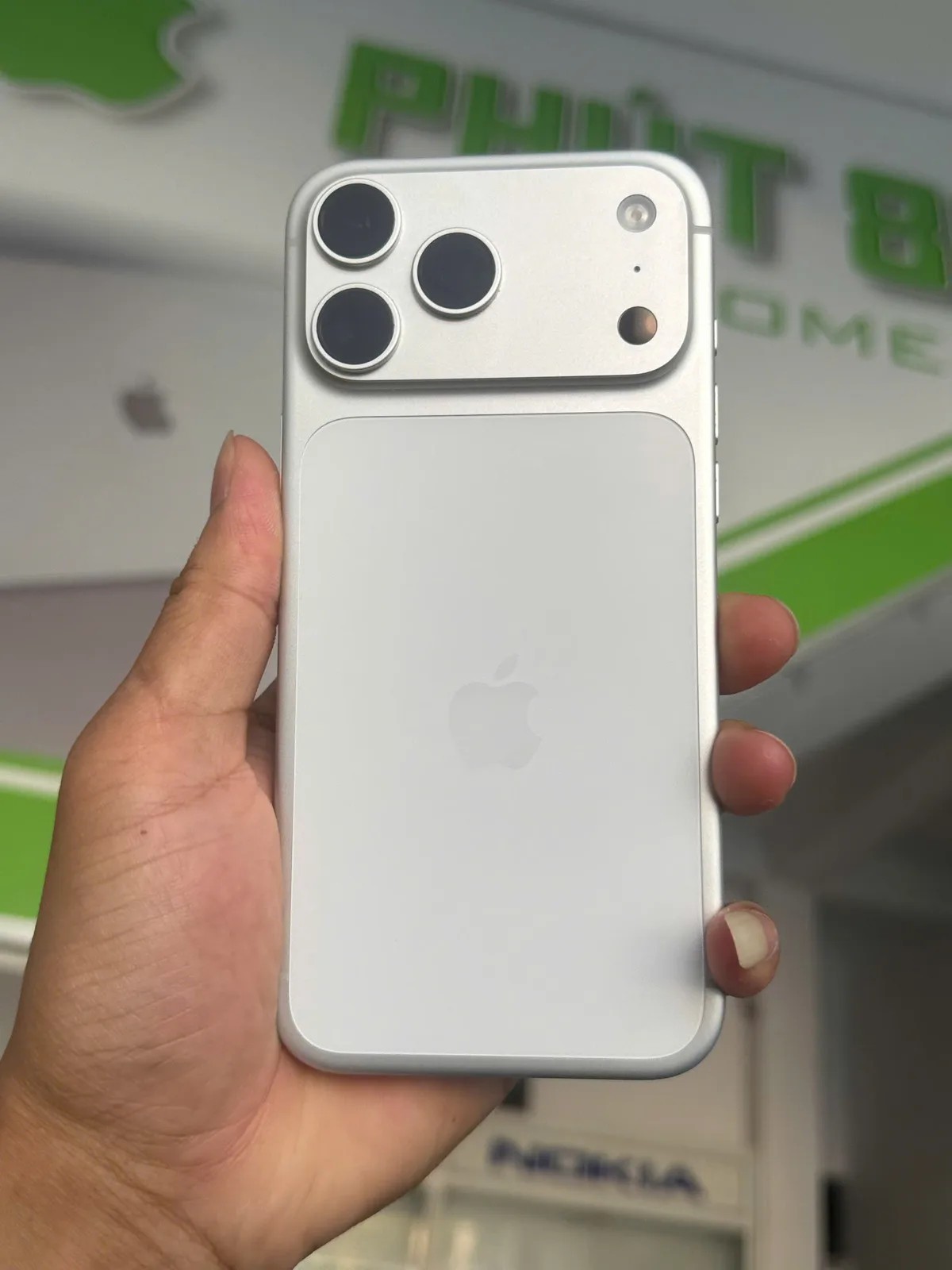 IPHONE 17 PRO MAX — ảnh 2