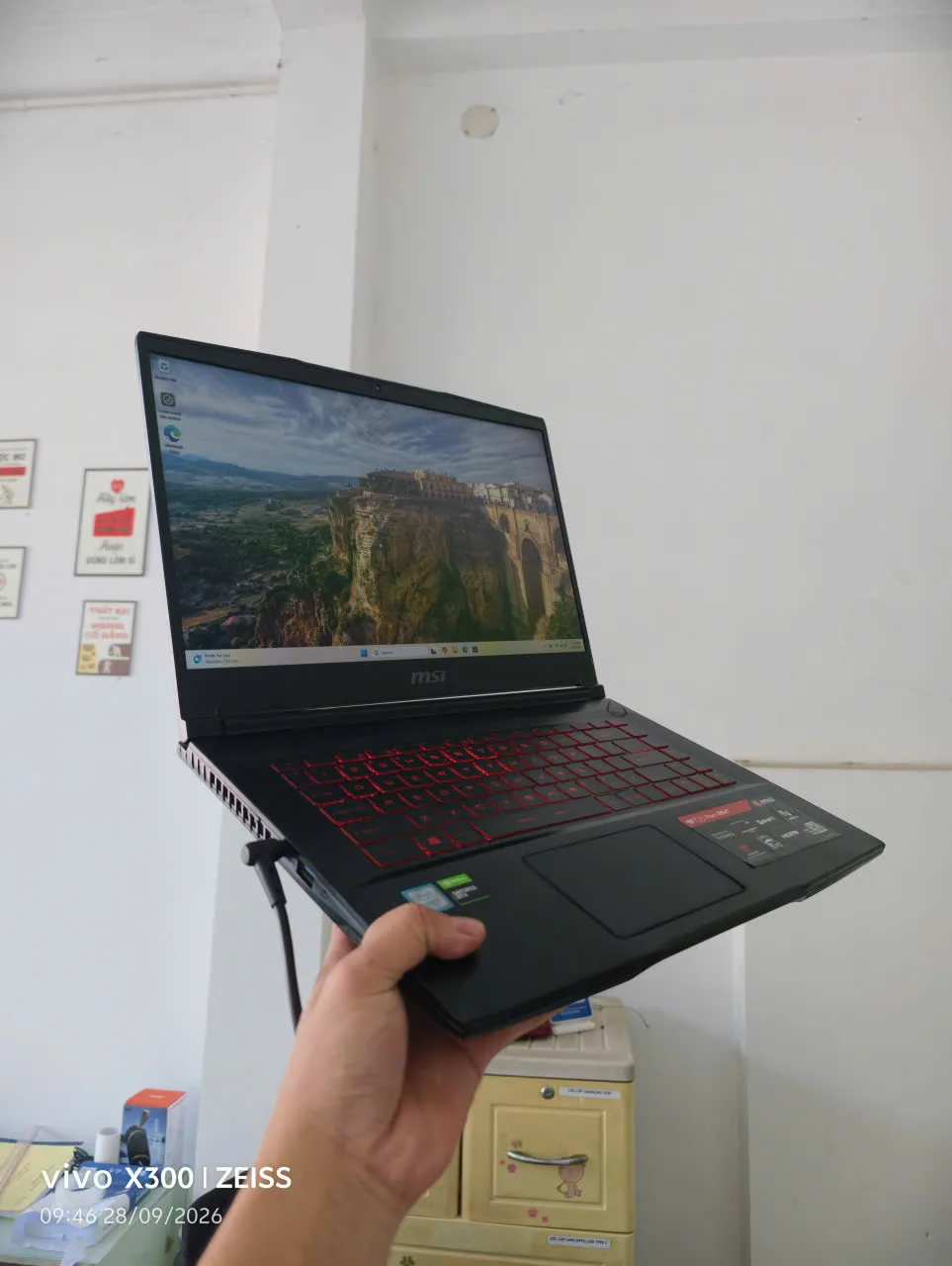 MSI GF63V THIN 9SC 159300H/8GB/ GTX1650/512 SSD — ảnh 2