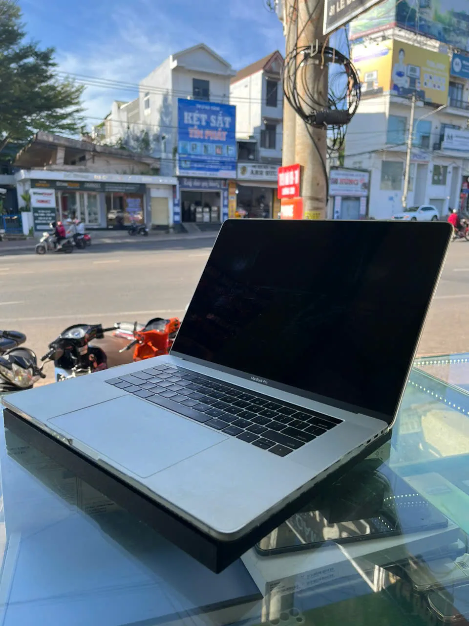 MacBook Pro 2017 | Core i5 | RAM 16GB | SSD 1T GB | 15.4 inch — ảnh 3