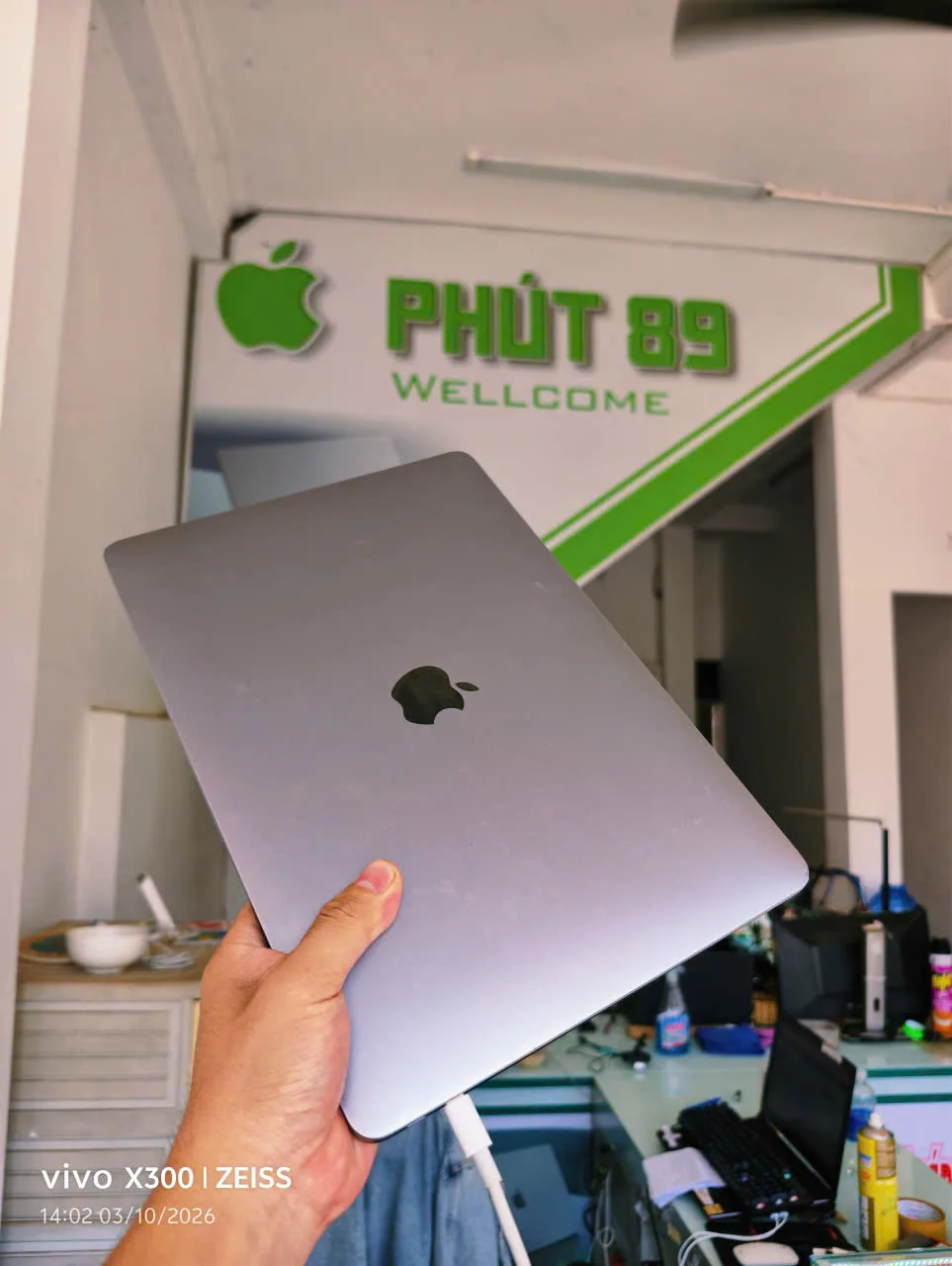MACBOOK AIR M1