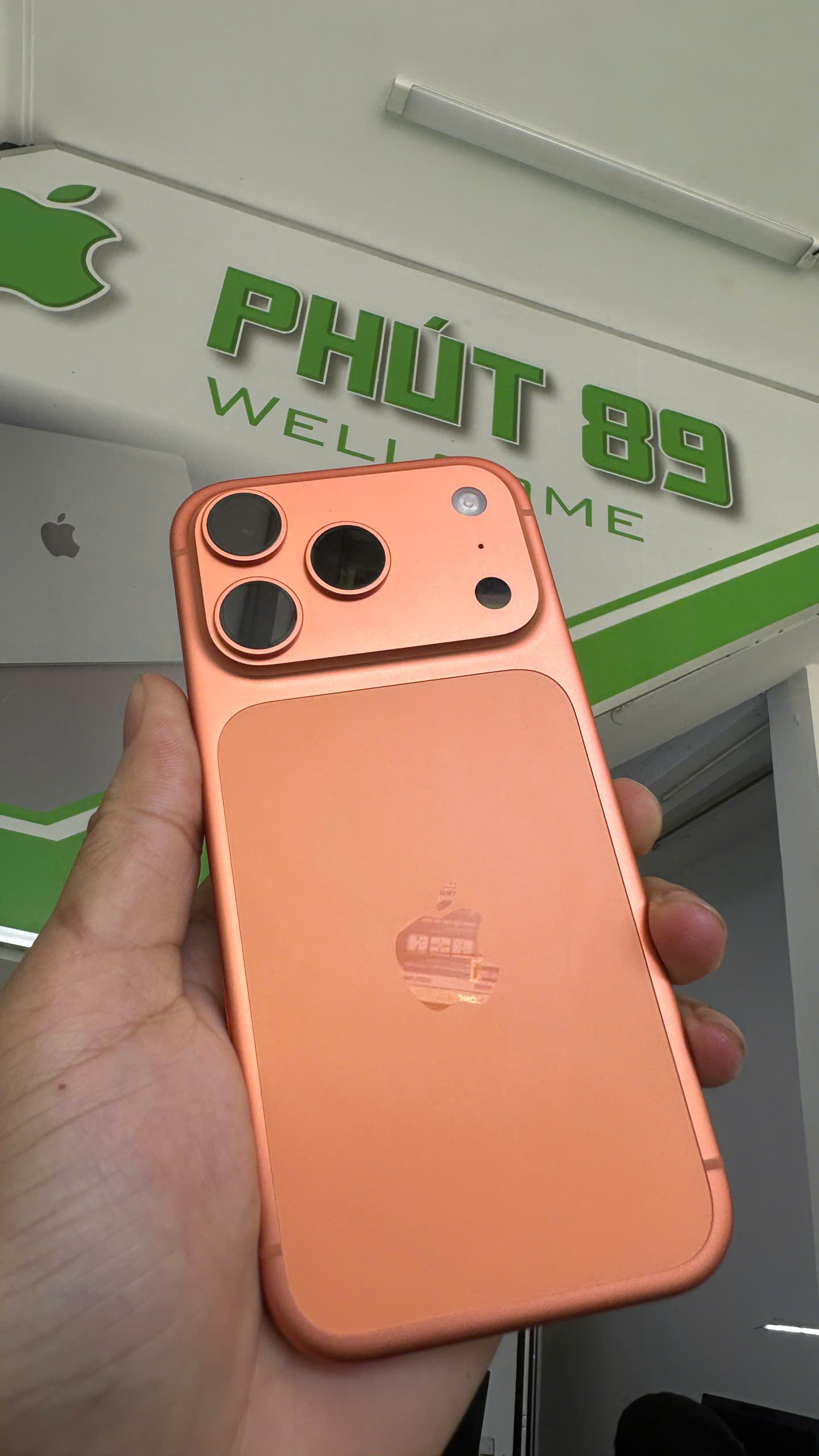 IPHONE 17 PRO 256GB | LIKE NEW 99%